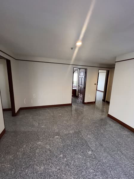 Baan Suanpetch, Bangkok, 18 Soi Sukhumvit 39, Khlong Tan Nua, Watthana, Bangkok, 4 Bedrooms, 266 sqm, Condo For Rent, by Sittichai (Ice) Tulyanon, 60257049 - DDproperty.com