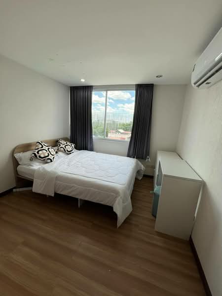 Family Condominium, Bangkok, Sutthisan Winitchai Road, Samsen Nai, Phaya Thai, Bangkok, 3 Bedrooms, 90 sqm, Condo For Sale, by Sittichai (Ice) Tulyanon, 60257122 - DDproperty.com