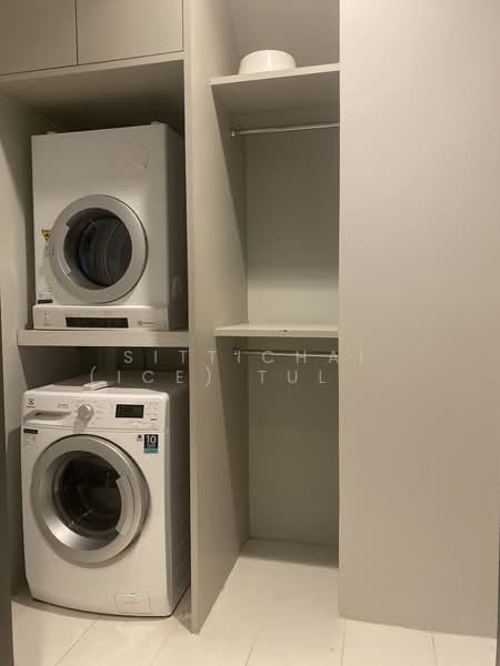 Prompak Gardens Condominium, Bangkok, Sukhumvit, Khlongtoei Nua, Watthana, Bangkok, 4 Bedrooms, 300 sqm, Townhouse For Rent, by Sittichai (Ice) Tulyanon, 60257135 - DDproperty.com