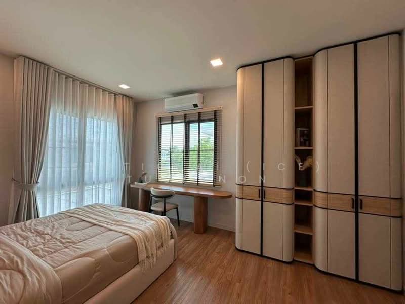 Mantana Bangna Km.15, Samut Prakan, 456 Bangna-Trad Road Km.15, Bang Chalong, Bang Plee, Samut Prakan, 4 Bedrooms, 283 sqm, Single Detached House For Rent, by Sittichai (Ice) Tulyanon, 60257159 - DDproperty.com