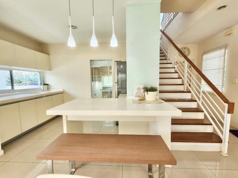 Mantana Onnut-Wongwaen, Bangkok, Sukhaphiban 2 Road, Dok Mai, Prawet, Bangkok, 3 Bedrooms, 215 sqm, Single Detached House For Rent, by Sittichai (Ice) Tulyanon, 60257211 - DDproperty.com