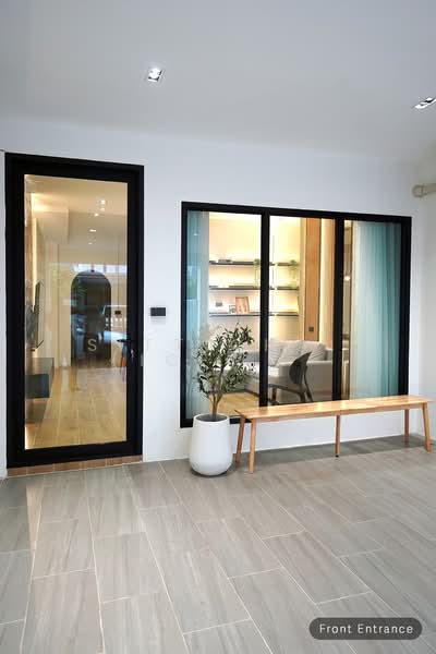 Baan Yu Charoen 29, Bangkok, Samsen Nok, Huai Khwang, Bangkok, 3 Bedrooms, 140 sqm, Townhouse For Rent, by Sittichai (Ice) Tulyanon, 60257254 - DDproperty.com