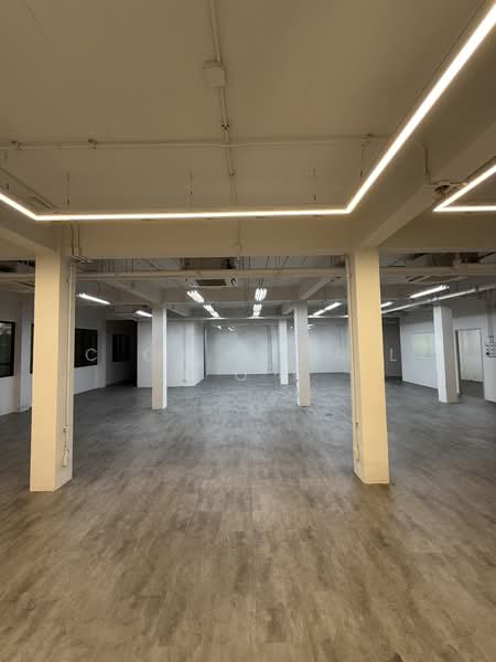 Commercial Building For Rent Thonglor Open Office | Showroom | Restaurant |Beauty clinic, กรุงเทพ, ทองหล่อ, คลองตันเหนือ, วัฒนา, กรุงเทพ, 1,000 ตร.ม., สำนักงาน ให้เช่า, โดย C C  R E A L T O R, 6116329 - DDproperty.com