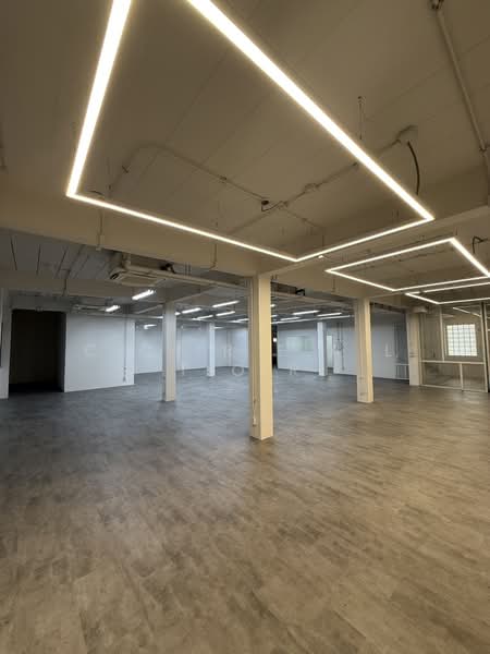 Commercial Building For Rent Thonglor Open Office | Showroom | Restaurant |Beauty clinic, Bangkok, ทองหล่อ, Khlong Tan Nua, Watthana, Bangkok, , 1,000 sqm, Office Space For Rent, by C C  R E A L T O R, 6116329 - DDproperty.com