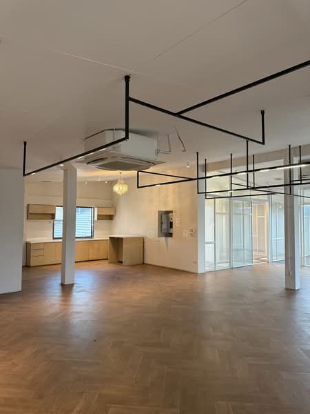 Commercial Building For Rent Thonglor Open Office | Showroom | Restaurant |Beauty clinic, Bangkok, ทองหล่อ, Khlong Tan Nua, Watthana, Bangkok, , 1,000 sqm, Office Space For Rent, by C C  R E A L T O R, 6116329 - DDproperty.com