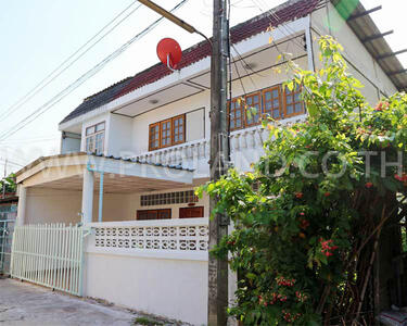 ขาย - ทาวน์เฮ้าส์ ทองเต็ม 3 ซอยเพชรเกษม 51, กรุงเทพ