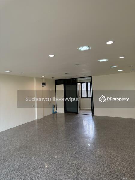 Space For Rent Office Showroom and Cafe Park Avenve Sukhumvit 71, กรุงเทพ, สุขุมวิท 71, คลองตันเหนือ, วัฒนา, กรุงเทพ, 130 ตร.ม., สำนักงาน ให้เช่า, โดย Suchanya Piboonwiput, 6196991 - DDproperty.com