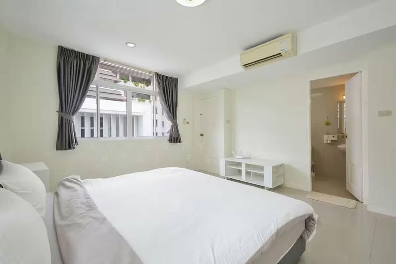 Townhouse BTS Phromphong, Bangkok, 561/1 Sukhumvit Road, Khlong Tan Nua, Watthana, Bangkok, 5 Bedrooms, 400 sqm, Townhouse For Rent, by PROPERTYSIGHTS REAL ESTATE, 6299266 - DDproperty.com