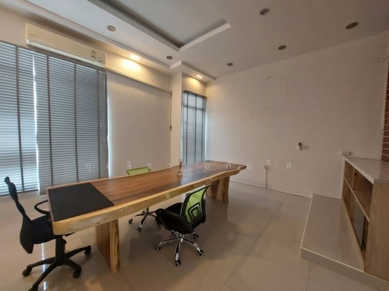 กลางเมือง, Bangkok, ลาดพร้าว, Wang Thonglang, Wang Thonglang, Bangkok, 2 Bedrooms, 400 sqm, Townhouse For Rent, by กุลจิรา อภัยโส, 6347699 - DDproperty.com