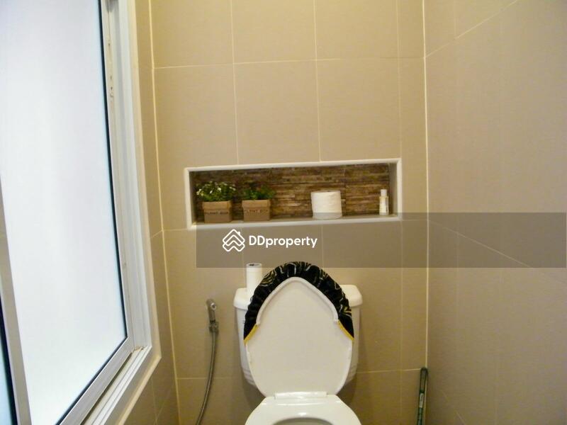 เช่าทาวน์โฮม 2 ชั้น พร้อมเฟอร์ครบ ต.สุรนารี อ.เมือง จ.นครราชสีมา, นครราชสีมา, Nonmaydang Soi 17, สุรนารี, เมืองนครราชสีมา, นครราชสีมา, 110 ตร.ม., บ้านเดี่ยว ให้เช่า, โดย วิรณี, 6357376 - DDproperty.com