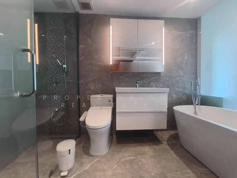 Royal Castle Sukhumvit, Bangkok, 30 Soi Sukhumvit 39, Khlongtoei Nua, Watthana, Bangkok, 3 Bedrooms, 160 sqm, Condo For Rent, by PROPERTYSIGHTS REAL ESTATE, 6375256 - DDproperty.com