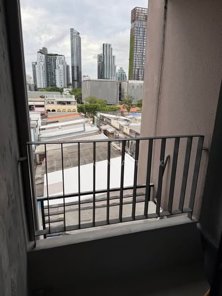 Vtara Sukhumvit 36, Bangkok, 118 Soi Saen Sabai, Phra Kanong, Khlong Toei, Bangkok, 1 Bedroom, 35 sqm, Condo For Rent, by Jarunat K, 6376586 - DDproperty.com