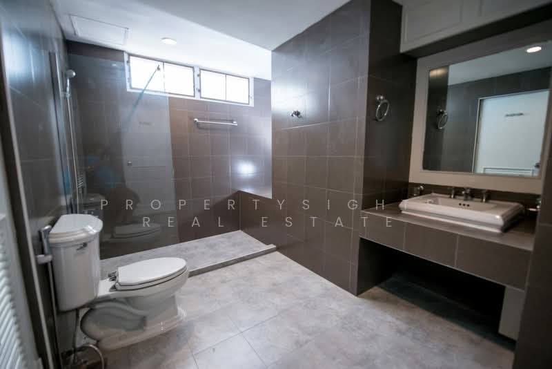 Oriental Towers, Bangkok, 25 Soi Ekkamai 12, Ekkamai Road, Khlong Tan Nua, Watthana, Bangkok, 3 Bedrooms, 350 sqm, Condo For Sale, by PROPERTYSIGHTS REAL ESTATE, 6430653 - DDproperty.com