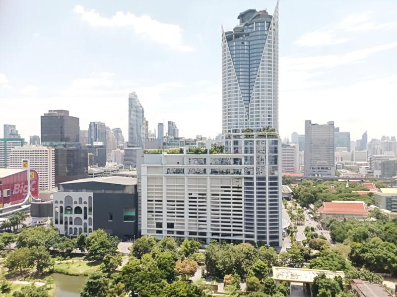 Central World Building View - วิวเซ็นทรัลเวิลด์