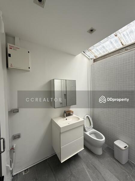 Mini Office | Showroom | Shop For Rent : Ekamai 12, กรุงเทพ, เอกมัย 12, คลองตันเหนือ, วัฒนา, กรุงเทพ, 50 ตร.ม., สำนักงาน ให้เช่า, โดย C C R E A L T O R, 6488500 - DDproperty.com