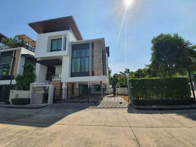 ขาย - เนอวานา, กรุงเทพ