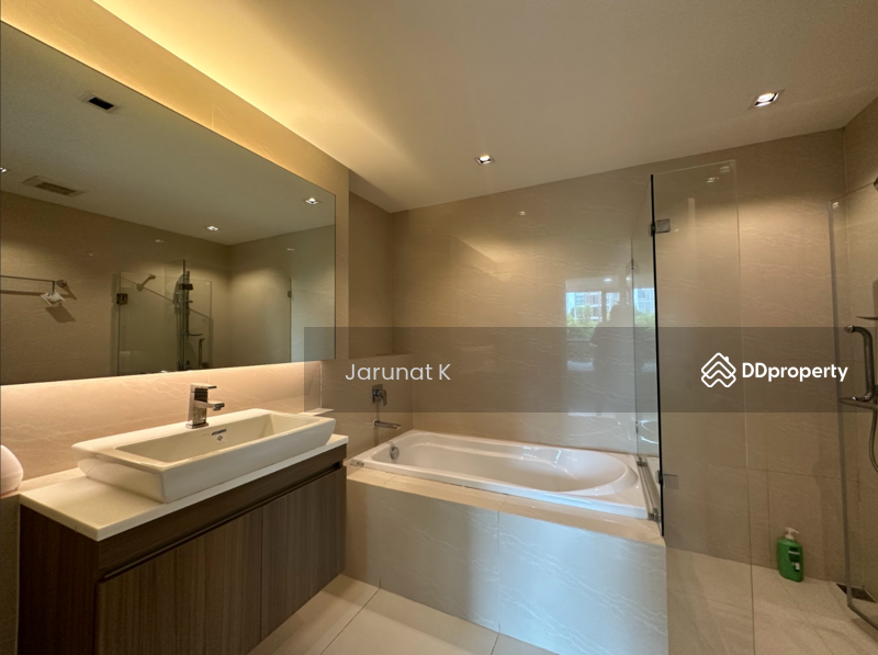 Vtara Sukhumvit 36, Bangkok, 118 Soi Saen Sabai, Phra Kanong, Khlong Toei, Bangkok, 2 Bedrooms, 69 sqm, Condo For Rent, by Jarunat K, 6558362 - DDproperty.com