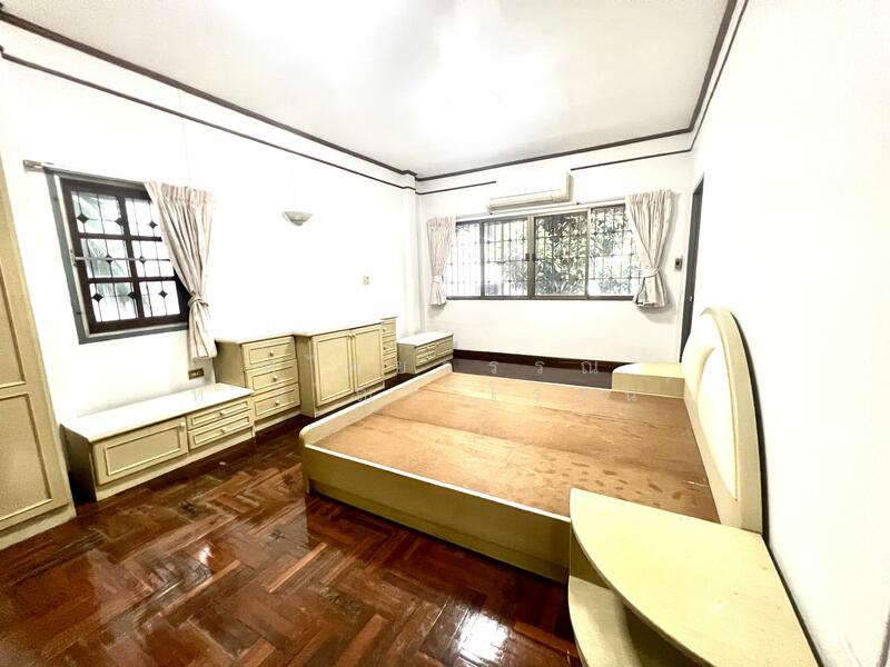 House for rent , Preedee 41 , Sukhumvit 71 , 4 beds 2 baths , Living , pet welcome ,Rent 62,000 B/m, Bangkok, สุขุมวิท 71, Phra Kanong Nua, Watthana, Bangkok, 4 Bedrooms, 240 sqm, Townhouse For Rent, by คัทยวรรณ หิรัญจิโรจน์, 6560788 - DDproperty.com