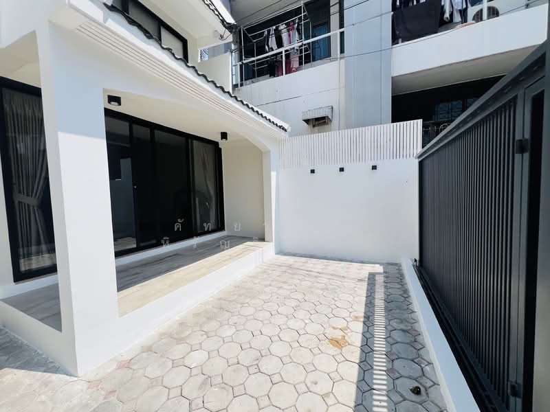 ให้เช่า บ้าน ปรีดี41 สุขุมวิท71, 4นอน 2น้ำ เหมาะ อยู่อาศัย เลี้ยงสัตว์ได้ เช่า 62,000 บาท/เดือน, กรุงเทพ, สุขุมวิท 71, พระโขนงเหนือ, วัฒนา, กรุงเทพ, 240 ตร.ม., ทาวน์เฮ้าส์ ให้เช่า, โดย คัทยวรรณ หิรัญจิโรจน์, 6560788 - DDproperty.com