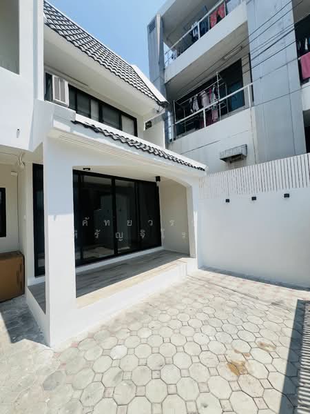 ให้เช่า บ้าน ปรีดี41 สุขุมวิท71, 4นอน 2น้ำ เหมาะ อยู่อาศัย เลี้ยงสัตว์ได้ เช่า 62,000 บาท/เดือน, กรุงเทพ, สุขุมวิท 71, พระโขนงเหนือ, วัฒนา, กรุงเทพ, 240 ตร.ม., ทาวน์เฮ้าส์ ให้เช่า, โดย คัทยวรรณ หิรัญจิโรจน์, 6560788 - DDproperty.com