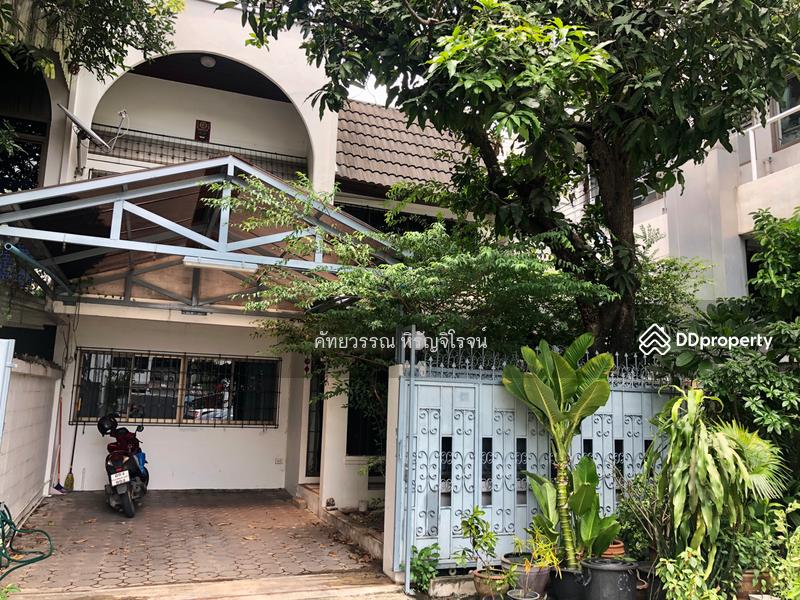 For Rent - House for rent , Preedee 41 , Sukhumvit 71 , 4 beds 2 baths , Living , pet welcome ,Rent 28,000 B/m, Bangkok