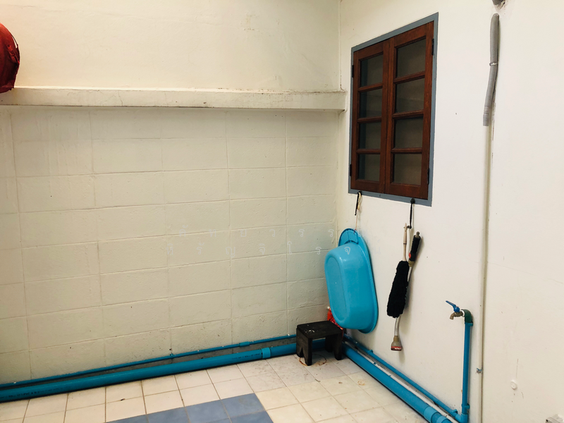 House for rent , Preedee 41 , Sukhumvit 71 , 4 beds 2 baths , Living , pet welcome ,Rent 62,000 B/m, Bangkok, สุขุมวิท 71, Phra Kanong Nua, Watthana, Bangkok, 4 Bedrooms, 240 sqm, Townhouse For Rent, by คัทยวรรณ หิรัญจิโรจน์, 6560788 - DDproperty.com