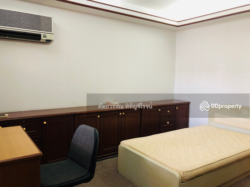 For Rent - House for rent , Preedee 41 , Sukhumvit 71 , 4 beds 2 baths , Living , pet welcome ,Rent 28,000 B/m, Bangkok