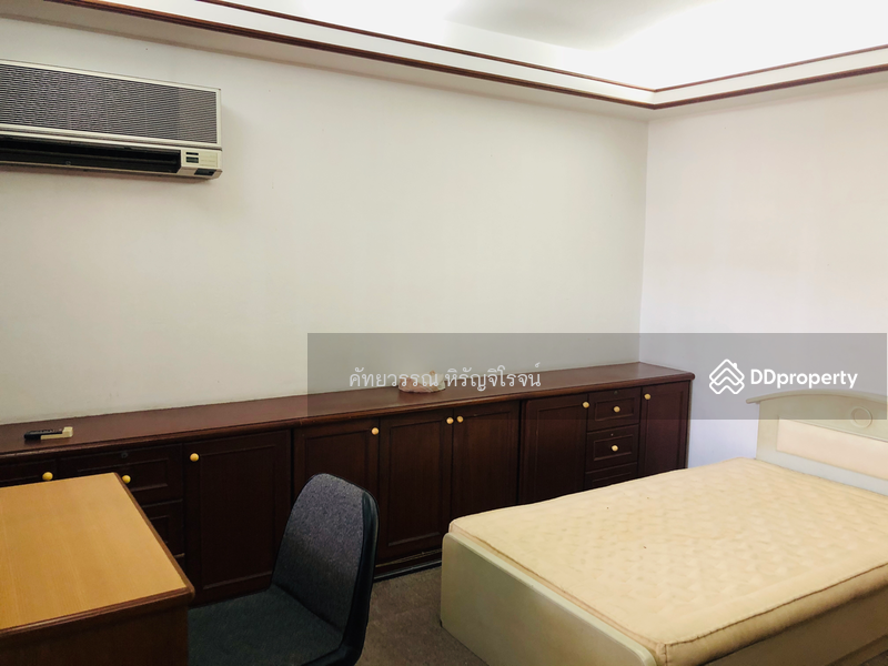 For Rent - House for rent , Preedee 41 , Sukhumvit 71 , 4 beds 2 baths , Living , pet welcome ,Rent 28,000 B/m, Bangkok