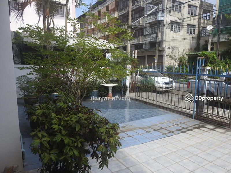 ขาย - ทาวน์เอ้าส์ 3 ชั้น, กรุงเทพ