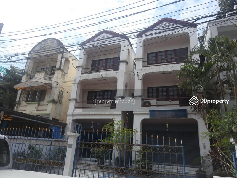ขาย - ทาวน์เอ้าส์ 3 ชั้น, กรุงเทพ