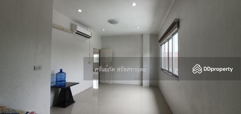 ขาย - อ๊อฟฟิตสำนักงาน 3 ชั้น ถนนพระรามเก้า 57/1 เนื้อที่รวม 134 ตรว.ถนนกว้าง 15 เมตร ใกล้ทางด่วน, กรุงเทพ