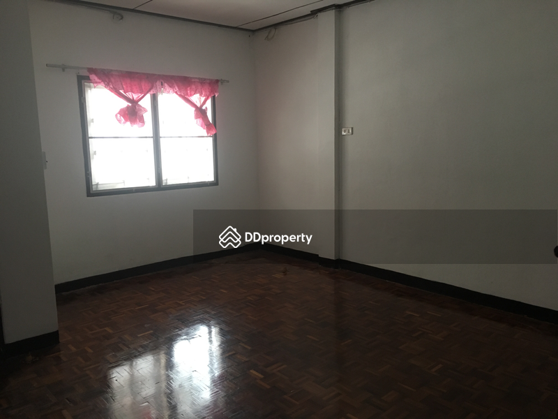 2 Bedroom Townhouse in Bang Kruai, Nonthaburi, Nonthaburi, บางกรวย ไทรน้อย, Bang Kruai, Bang Kruai, Nonthaburi, 2 Bedrooms, 175 sqm, Townhouse For Rent, by Surang Sinchairojkul, 6596565 - DDproperty.com