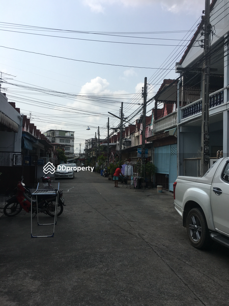 2 Bedroom Townhouse in Bang Kruai, Nonthaburi, Nonthaburi, บางกรวย ไทรน้อย, Bang Kruai, Bang Kruai, Nonthaburi, 2 Bedrooms, 175 sqm, Townhouse For Rent, by Surang Sinchairojkul, 6596565 - DDproperty.com