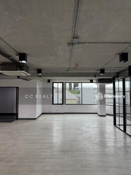 ให้เช่า - Office Space Rent Thonglor Modern Style, กรุงเทพ