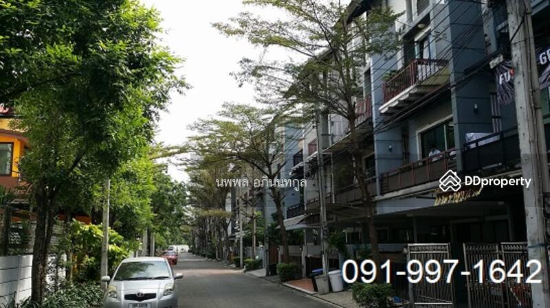 ขาย ทาวน์โฮม อารียา แมนดารีน่า สุทธิสาร พร้อมเฟอร์นิเจอร์ พร้อมอยู่, Bangkok, 299/46 Sutthisan Winitchai Road, Samsen Nok, Huai Khwang, Bangkok, 5 Bedrooms, 270 sqm, Townhouse For Rent, by คุณนพพล อภินนท์กูล, 6686564 - DDproperty.com