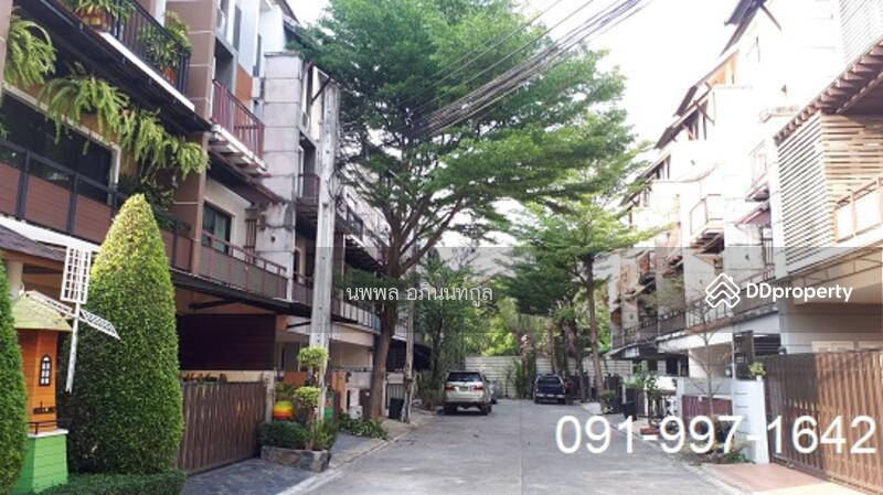 ขาย ทาวน์โฮม อารียา แมนดารีน่า สุทธิสาร พร้อมเฟอร์นิเจอร์ พร้อมอยู่, Bangkok, 299/46 Sutthisan Winitchai Road, Samsen Nok, Huai Khwang, Bangkok, 5 Bedrooms, 270 sqm, Townhouse For Rent, by คุณนพพล อภินนท์กูล, 6686564 - DDproperty.com