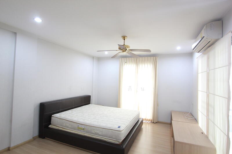 For rent Townhome Areeya Mandarina Ratchada-Sutthisan, fully furnished, ready to move in! !, 299/58 Sutthisan Winitchai Road, Samsen Nok, Huai Khwang, Bangkok, 5 Bedrooms, 270 sqm, Townhouse For Rent, by คุณนพพล อภินนท์กูล, 6695420 - DDproperty.com