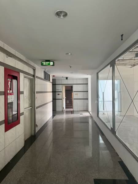 For Rent (United Tower Thonglor), กรุงเทพ, ทองหล่อ, คลองตันเหนือ, วัฒนา, กรุงเทพ, 108 ตร.ม., สำนักงาน ให้เช่า, โดย ณปภัช ธวงค์ไพ, 6722752 - DDproperty.com