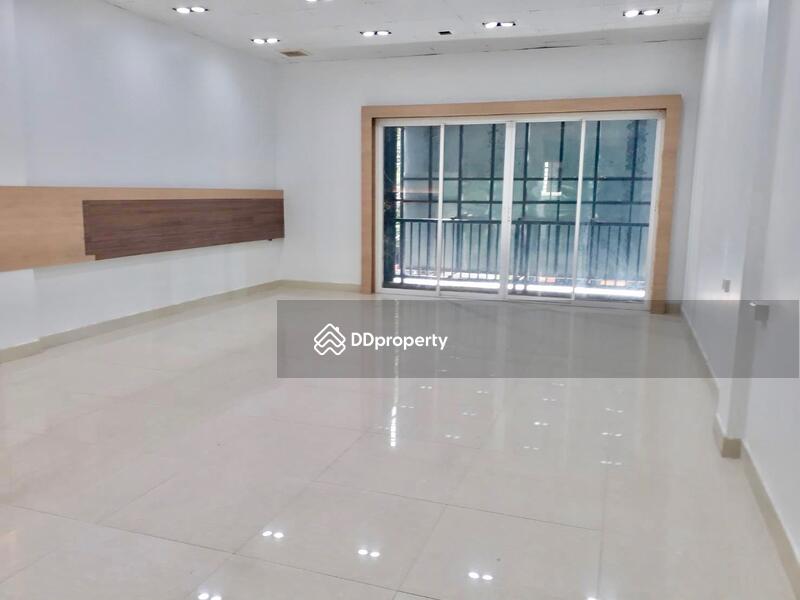 เช่า ร้านค้า, Nakhon Ratchasima, 296 Chomphon Road, Nai Muang, Muang Nakhon Ratchasima, Nakhon Ratchasima, , 280 sqm, Business For Rent, by วิรณี, 6991776 - DDproperty.com