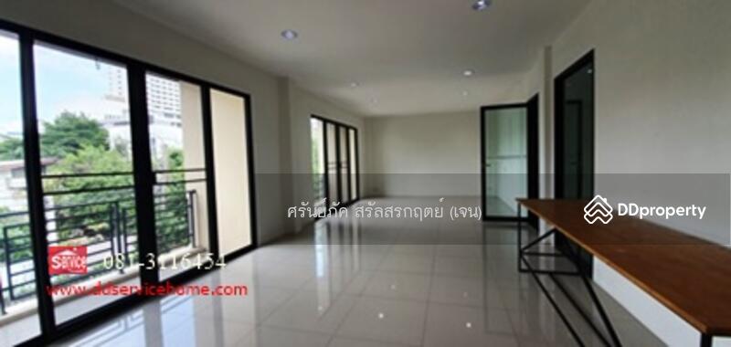 ให้เช่า - ให้เช่า บ้านเดี่ยว 3 ชั้น 64 ตรว. ถนนลาดพร้าว ซ. 15, กรุงเทพ