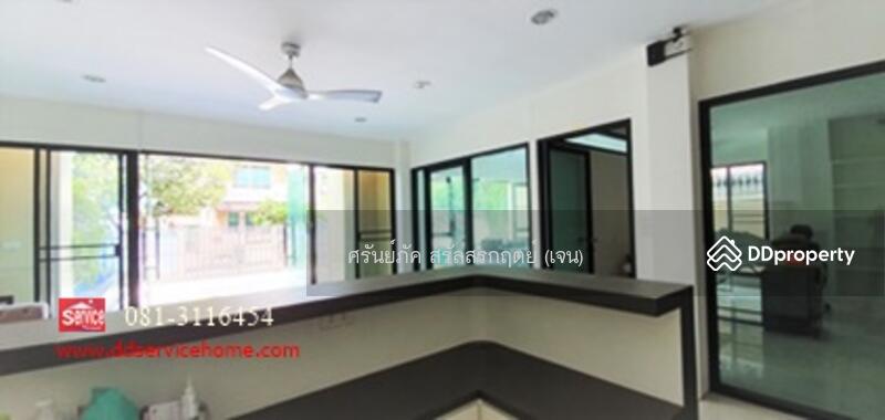 For Rent - ให้เช่า บ้านเดี่ยว 3 ชั้น 64 ตรว. ถนนลาดพร้าว ซ. 15, Bangkok