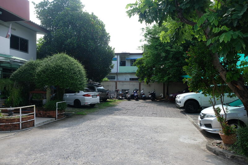 ขายบ้านพร้อมที่ดิน 216.5ตรว., อยู่ต้นซ.พิบูลสงคราม22, ที่ดินหน้ากว้าง25xลึก34.5, นนทบุรี, 14/4 Soi Wat Kamphaeng, ตลาดขวัญ, เมืองนนทบุรี, นนทบุรี, 220 ตร.ม., บ้านเดี่ยว ขาย, โดย วิวัฒน์ เวชพงศา, 7134372 - DDproperty.com