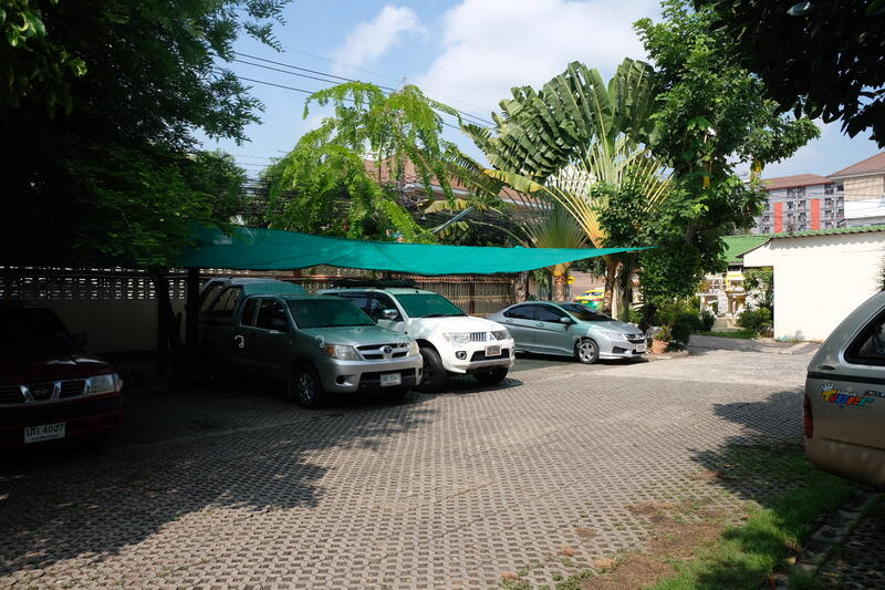 ขายบ้านพร้อมที่ดิน 216.5ตรว., อยู่ต้นซ.พิบูลสงคราม22, ที่ดินหน้ากว้าง25xลึก34.5, นนทบุรี, 14/4 Soi Wat Kamphaeng, ตลาดขวัญ, เมืองนนทบุรี, นนทบุรี, 220 ตร.ม., บ้านเดี่ยว ขาย, โดย วิวัฒน์ เวชพงศา, 7134372 - DDproperty.com