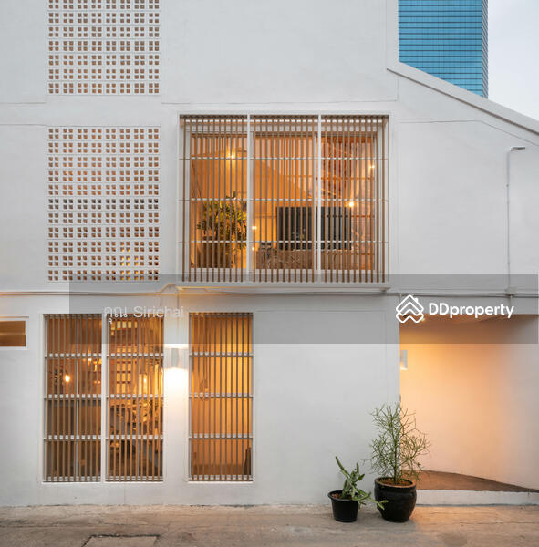 Siri 3, Bangkok, 33/7 เอกมัย, Khlongtoei Nua, Watthana, Bangkok, 5 Bedrooms, 220 sqm, Townhouse For Rent, by Sirichai Baimongkol, 7257231 - DDproperty.com