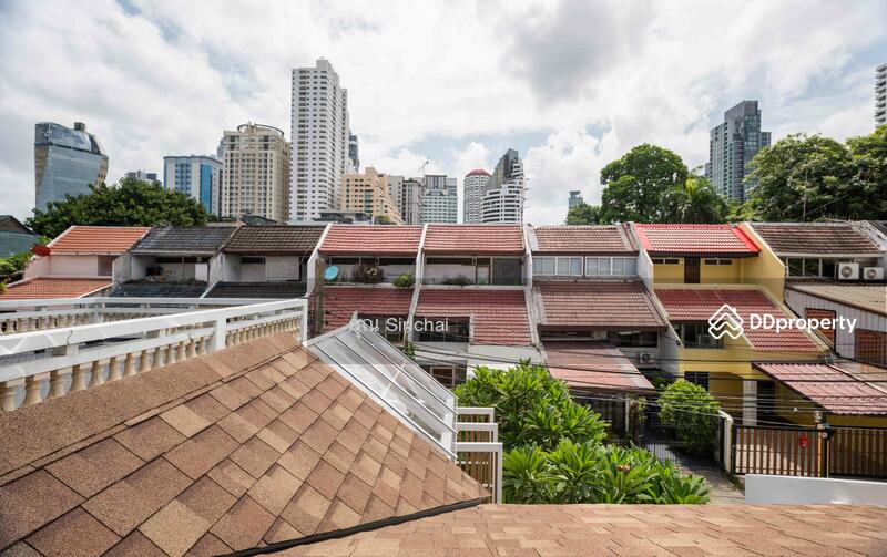 Siri 3, Bangkok, 33/7 เอกมัย, Khlongtoei Nua, Watthana, Bangkok, 5 Bedrooms, 220 sqm, Townhouse For Rent, by Sirichai Baimongkol, 7257231 - DDproperty.com