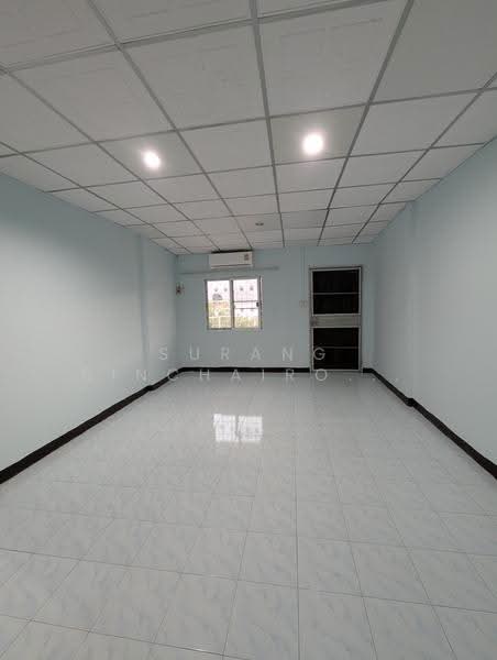 2 Bedroom Townhouse in Muang Pathum Thani, Pathum Thani, Pathum Thani, นาวงพัฒนา, Lak Hok, Muang Pathum Thani, Pathum Thani, 2 Bedrooms, 160 sqm, Townhouse For Rent, by Surang Sinchairojkul, 726821 - DDproperty.com