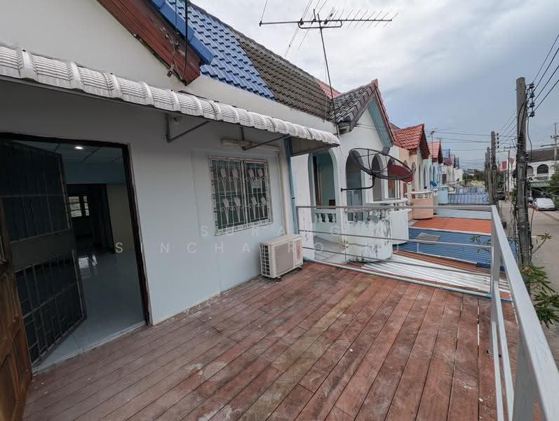 2 Bedroom Townhouse in Muang Pathum Thani, Pathum Thani, Pathum Thani, นาวงพัฒนา, Lak Hok, Muang Pathum Thani, Pathum Thani, 2 Bedrooms, 160 sqm, Townhouse For Rent, by Surang Sinchairojkul, 726821 - DDproperty.com