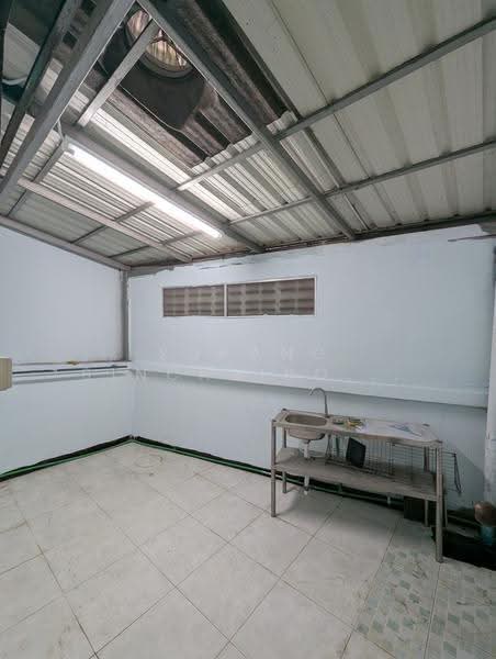 2 Bedroom Townhouse in Muang Pathum Thani, Pathum Thani, Pathum Thani, นาวงพัฒนา, Lak Hok, Muang Pathum Thani, Pathum Thani, 2 Bedrooms, 160 sqm, Townhouse For Rent, by Surang Sinchairojkul, 726821 - DDproperty.com