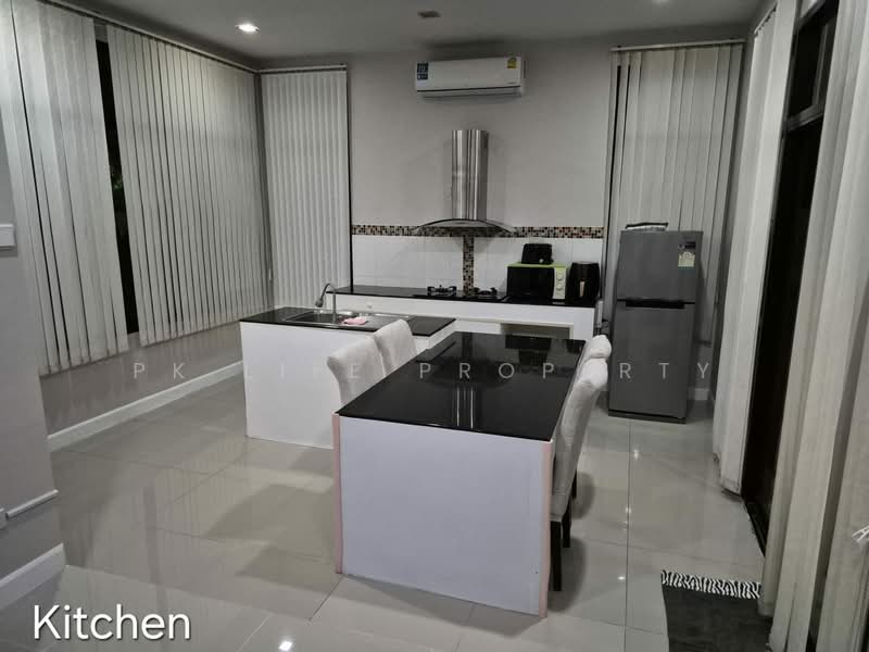 7R0032 House with common pool 2 bedroom 2 bathroom 40,000/month at Rawai have fully furnished, Phuket, Rawai, Muang Phuket, Phuket, 2 Bedrooms, 200 sqm, Single Detached House For Rent, by PK LIFE Property, 7312523 - DDproperty.com