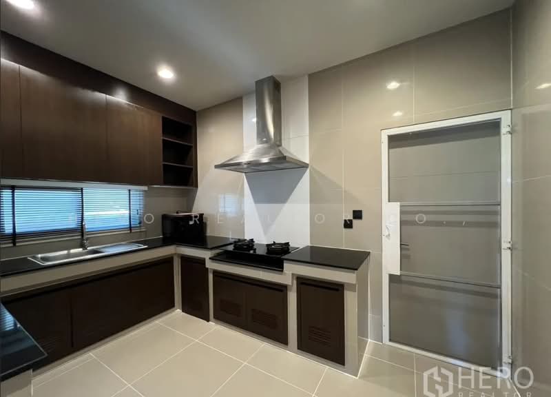 For Rent 4 Bedroom Detached House in Setthasiri Krungthep Kreetha, Bang Kapi Bangkok BRE4152, Bangkok, Hua Mak, Bang Kapi, Bangkok, 4 Bedrooms, 260 sqm, Single Detached House For Rent, by Hero Realtor Co., Ltd., 7359786 - DDproperty.com